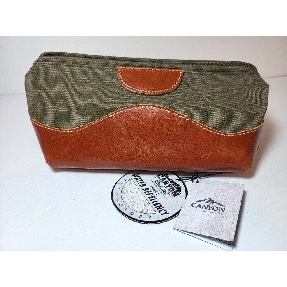 NWT Canyon Outback Olive Green Canvas Brown‎ Leather Men's Toiletry Bag Zipper